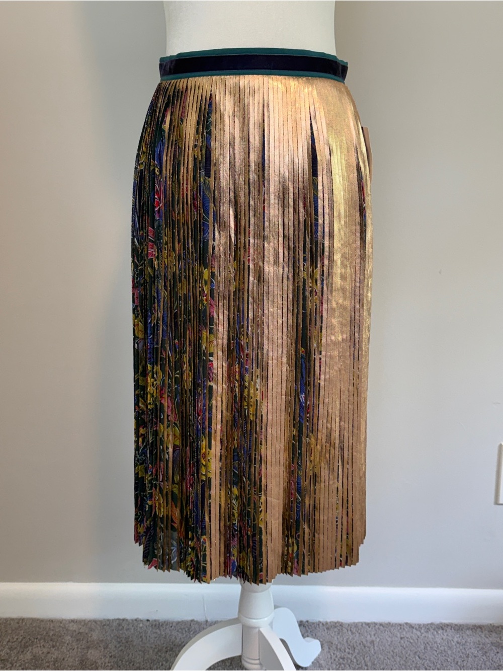 NWT Maeve by Anthro Mid Length Metallic & Floral Pleated Skirt - Size 4